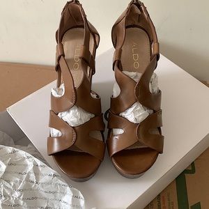 ALDO brown wedges.